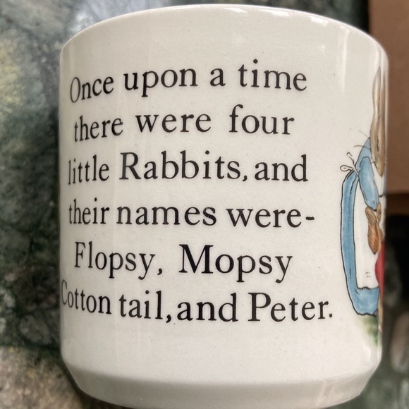 Wedgewood- Peter Rabbit place setting - Picture 2 of 6